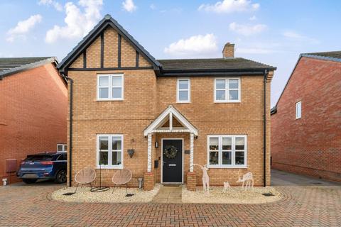 4 bedroom detached house for sale, Kings Grove, Cranfield, Bedford