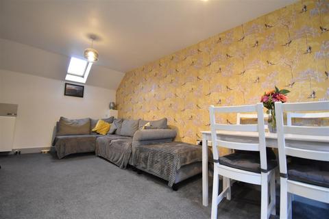 2 bedroom coach house for sale, Tansy Lane, Portishead