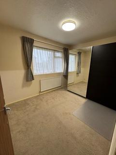 2 bedroom flat to rent, Edgware, HA8