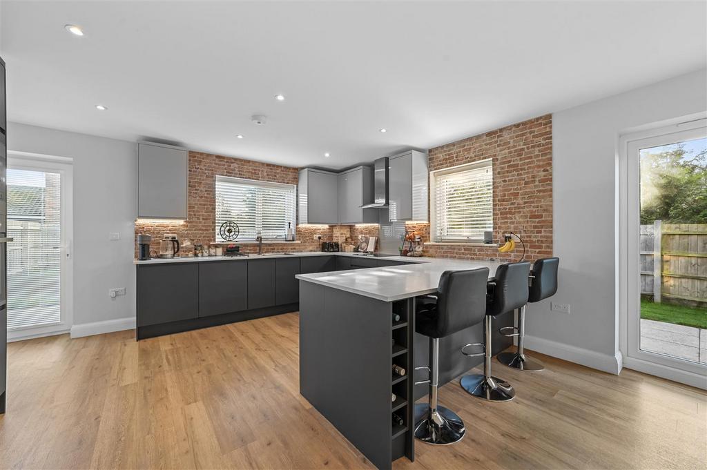 Kitchen dining room