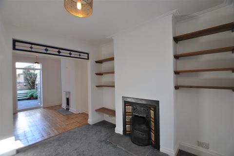 2 bedroom house to rent, Monmouth Street, Victoria Park, Bristol