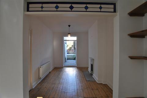 2 bedroom house to rent, Monmouth Street, Victoria Park, Bristol