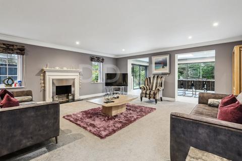 4 bedroom detached house for sale, The Park, Leatherhead, KT23