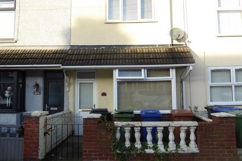 3 bedroom terraced house to rent, Cooper Road, Grimsby