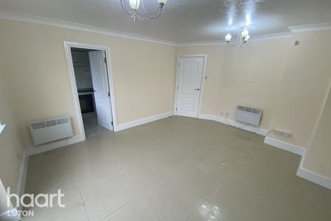 2 bedroom flat to rent, Earls Meade, LUTON