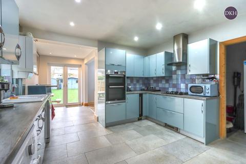 4 bedroom semi-detached house for sale, Ludlow Way, Rickmansworth WD3