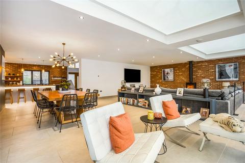 Glades Byslips Road, Studham, Dunstable, LU6 2ND