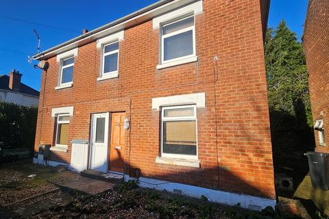 undefined, *3 Bed Ground Floor Flat Stanfield Road*