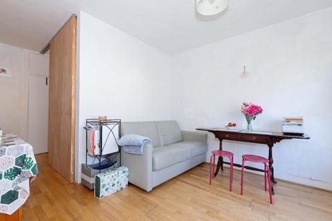 Studio for sale, The Drive, Hove