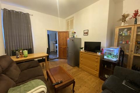 2 bedroom flat for sale, Trewhitt Road, Newcastle upon Tyne NE6