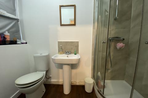 2 bedroom flat for sale, Trewhitt Road, Newcastle upon Tyne NE6