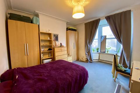 2 bedroom flat for sale, Trewhitt Road, Newcastle upon Tyne NE6