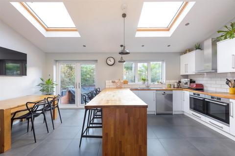 8 Highcliffe Drive, Sheffield, S11 7LU