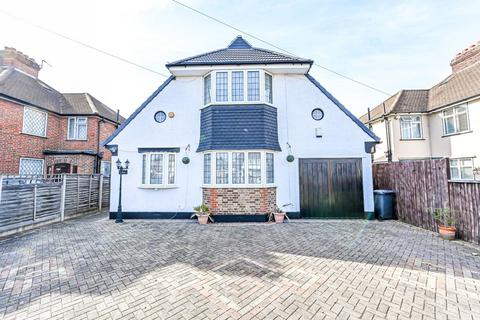 4 bedroom detached house for sale, Allerford Road, Beckenham Hill, London, SE6