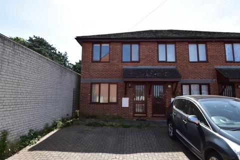 1 bedroom flat to rent, Ruxton Close Swanley BR8