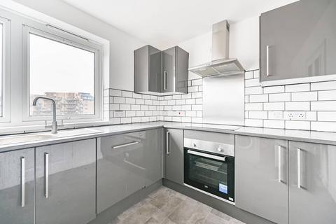 2 bedroom flat to rent, St Saviours Estate, Bermondsey, London, SE1