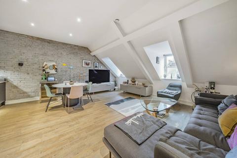 2 bedroom flat for sale, Maidstone Building Mews, London Bridge, London, SE1