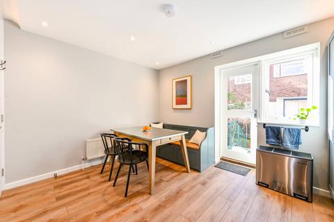 3 bedroom flat to rent, Halton Road, Islington, London, N1