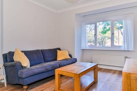 3 bedroom flat to rent, Halton Road, Islington, London, N1