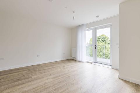 2 bedroom flat to rent, Borders Lane, Loughton, IG10