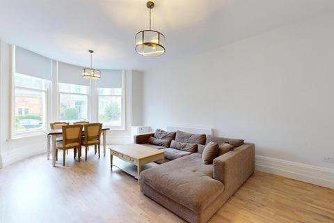 1 bedroom flat to rent, Sinclair Road, London W14