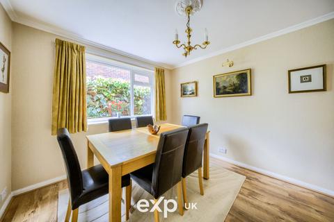 81 Kingsley Road, Bishops Tachbrook, Leamington Spa, CV33 9RZ