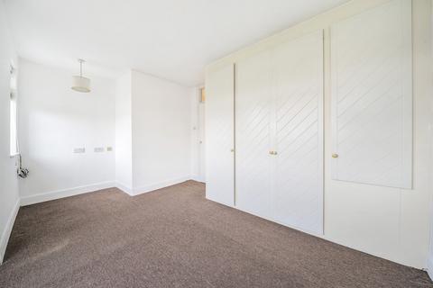 12 Kingswear Road, Ruislip, HA4 6AY