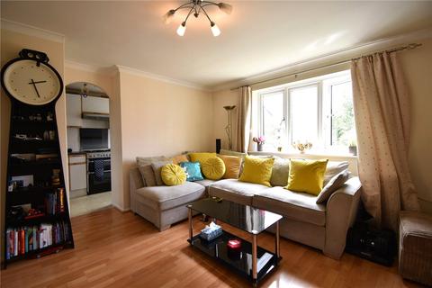 2 bedroom apartment for sale, Courtlands Close, Watford WD24