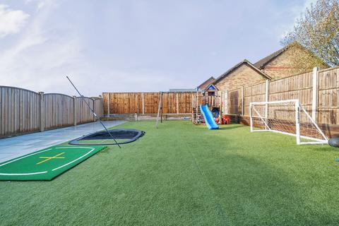 104 Elliott Avenue, Ruislip, HA4 9LZ