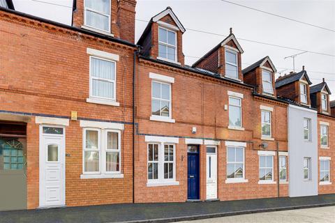 3 bedroom terraced house for sale, Exeter Road, Forest Fields NG7