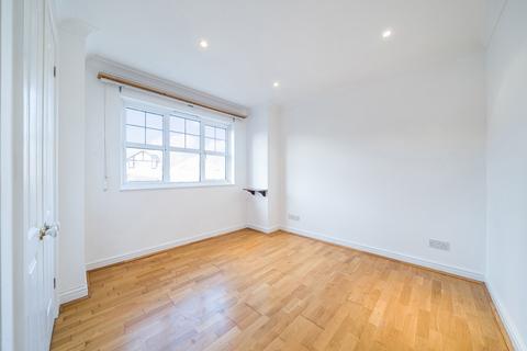 3 Elliott Avenue, Ruislip, HA4 9LY