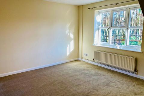 2 bedroom terraced house to rent, Wordsworth Place, Horsham