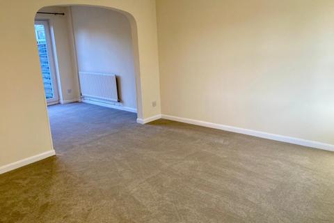 2 bedroom terraced house to rent, Wordsworth Place, Horsham