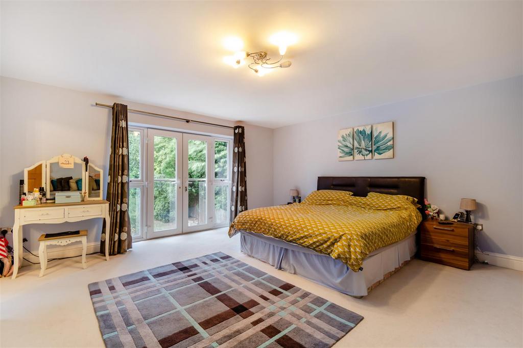 8617454-interior18.jpg