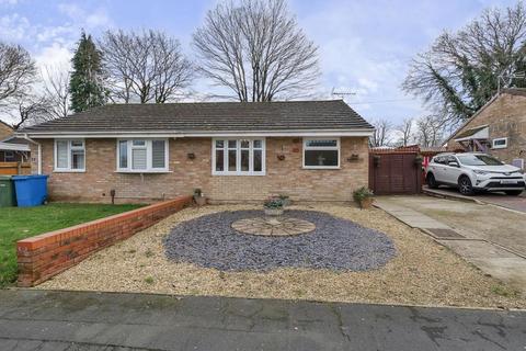 2 bedroom detached bungalow for sale, Farnborough,  Hampshire,  GU14