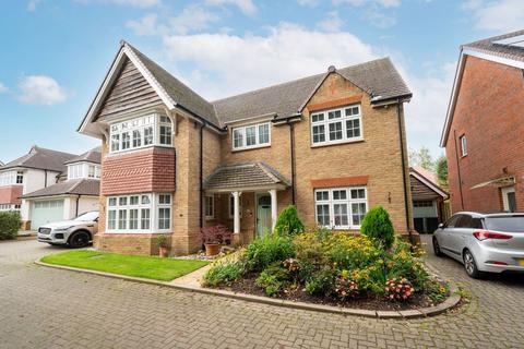 4 bedroom detached house for sale, Haynes Way, Pease Pottage, RH11