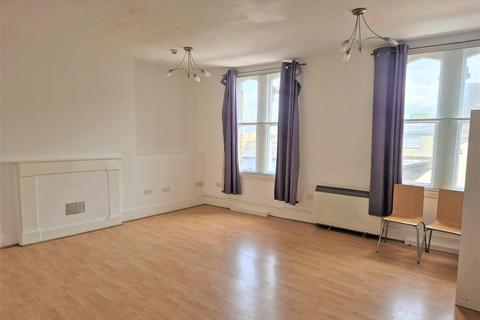 Studio to rent, 155 Kilburn High Road, London NW6