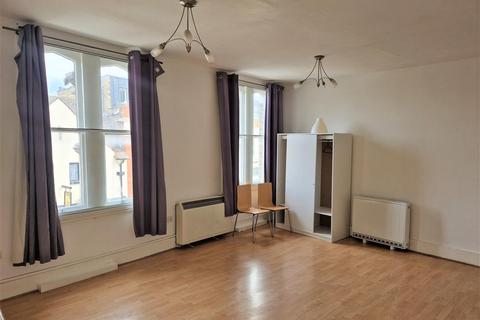 Studio to rent, 155 Kilburn High Road, London NW6