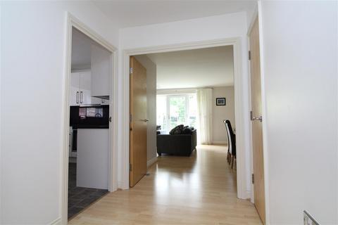 3 bedroom apartment to rent, Eller House, Far Headingley