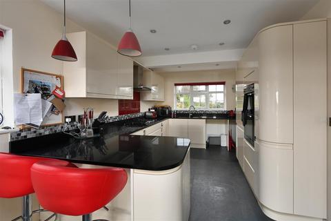 3 bedroom detached house for sale, Battery Hill, Fairlight, Hastings