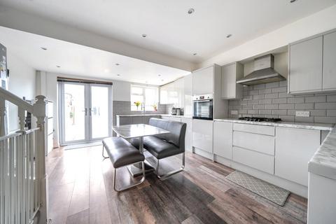 undefined, North Western Avenue, Hertfordshire WD25