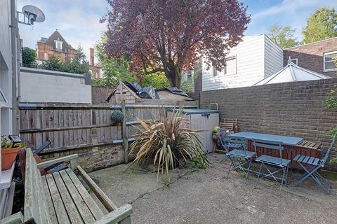 2 bedroom flat to rent, Torriano Avenue, Kentish Town NW5