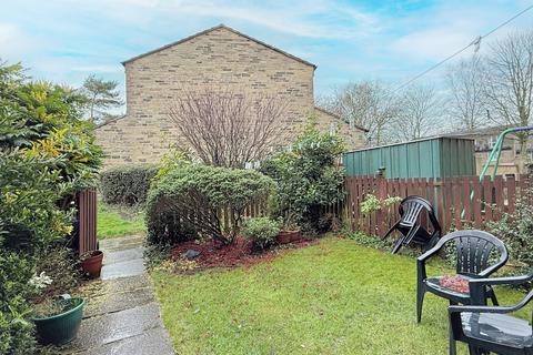 4 bedroom terraced house for sale, Stone Hall Road, Eccleshill, Bradford, BD2