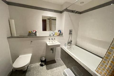 1 bedroom apartment for sale, Advent, Isaac Way, New Islington Manchester