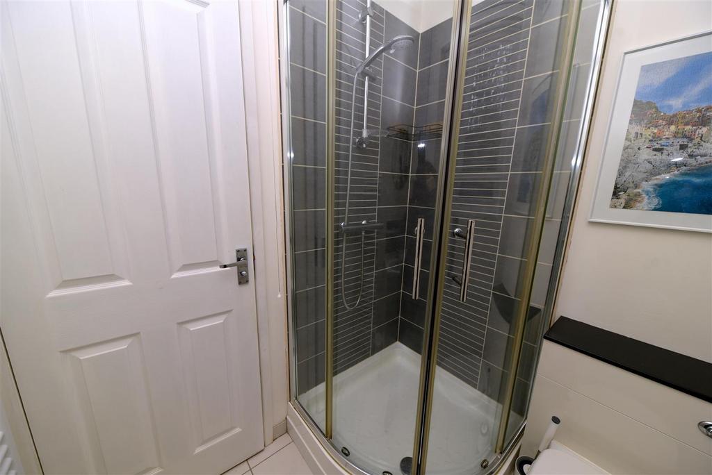 Shower room 2.JPG