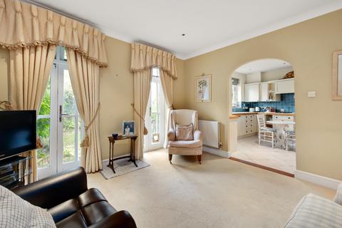 4 bedroom terraced house for sale, Lakeside Grange, Weybridge, Surrey, KT13