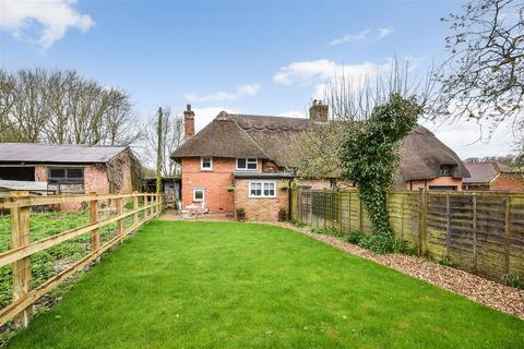 1 bedroom semi-detached house to rent, Chapel Lane, Stoke