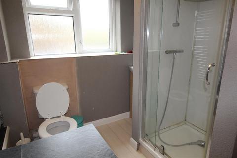 3 bedroom flat to rent, Binswood Street, Leamington Spa