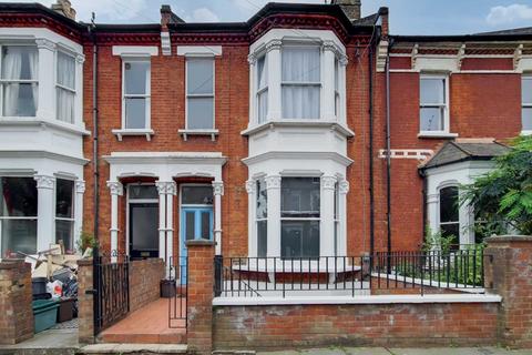 3 bedroom maisonette to rent, Gresley Road, London N19