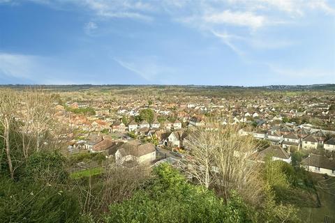 3 bedroom end of terrace house for sale, Godalming *NO ONWARD CHAIN*